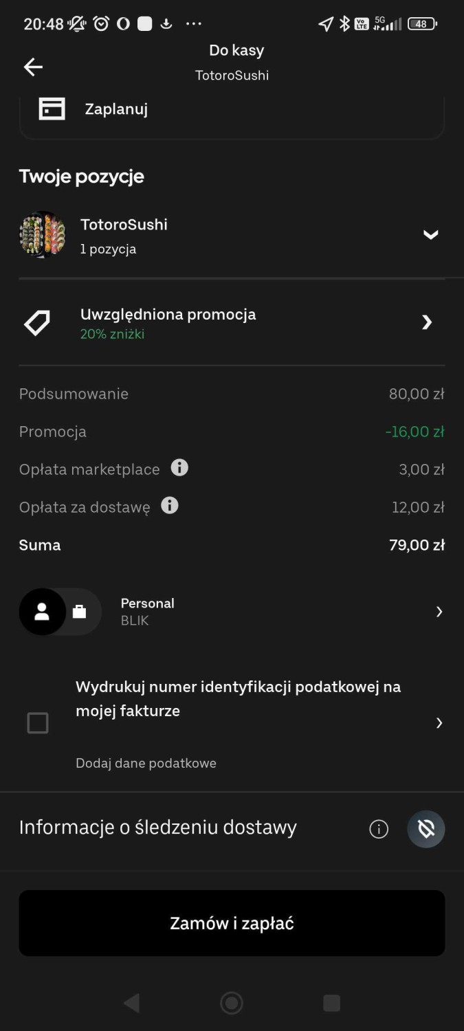 Podsumowanie zamówienia w UberEats z widoczną opłatą dodatkową