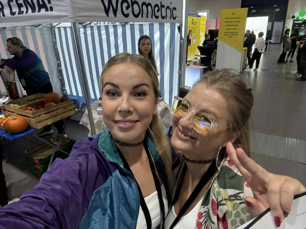 paulina i julia z webmetric na targach ecommerce warsaw expo