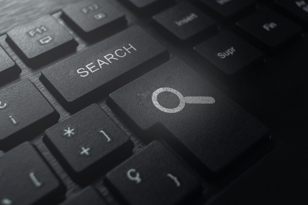 Podobne wyszukiwania w Google – jak je wykorzystać w SEO?