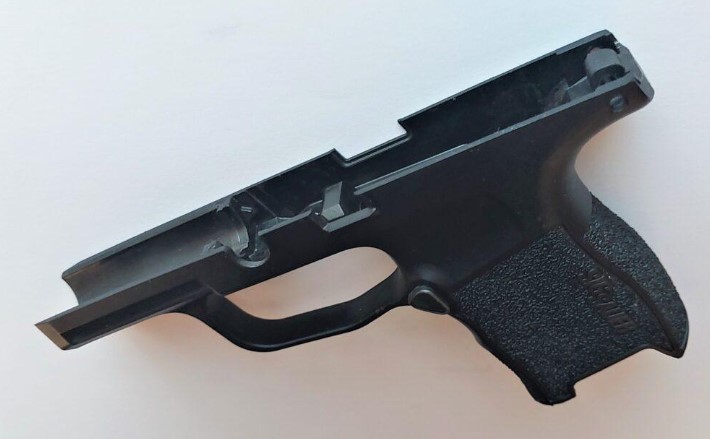 Szkielet wewnętrzny pistoletu Sig Sauer P365